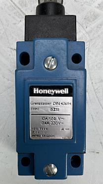 Choose CNC-Service.nl for Trusted Honeywell  15ZS I-DIN 43694 BORDER BUTTON NEW Solutions. Explore our selection of dependable industrial components to keep your machinery operating smoothly.